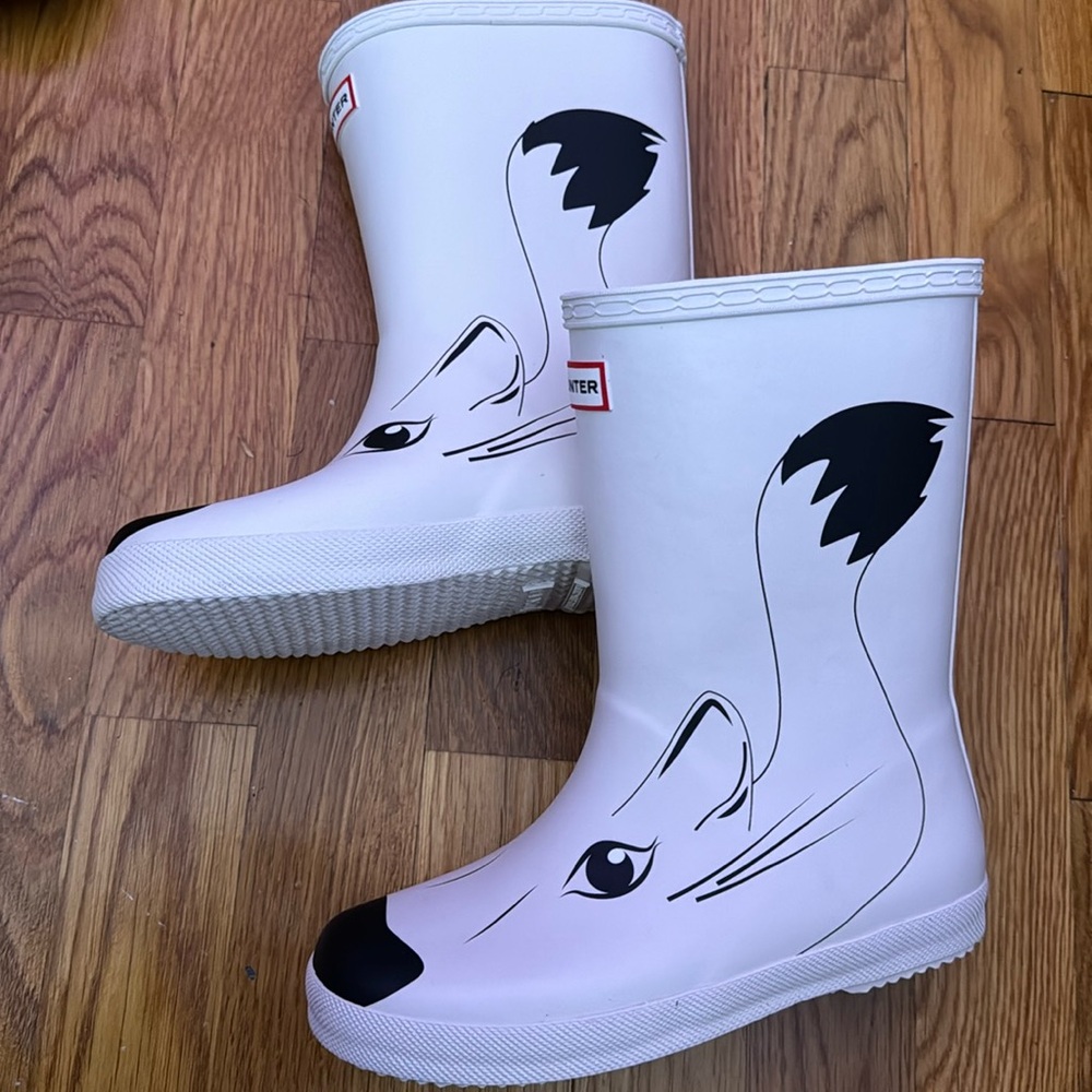 Hunter Rain Boots. Fox Boot Design. U.S size 1 shoe